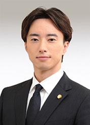 弁護士 佐藤 竜介